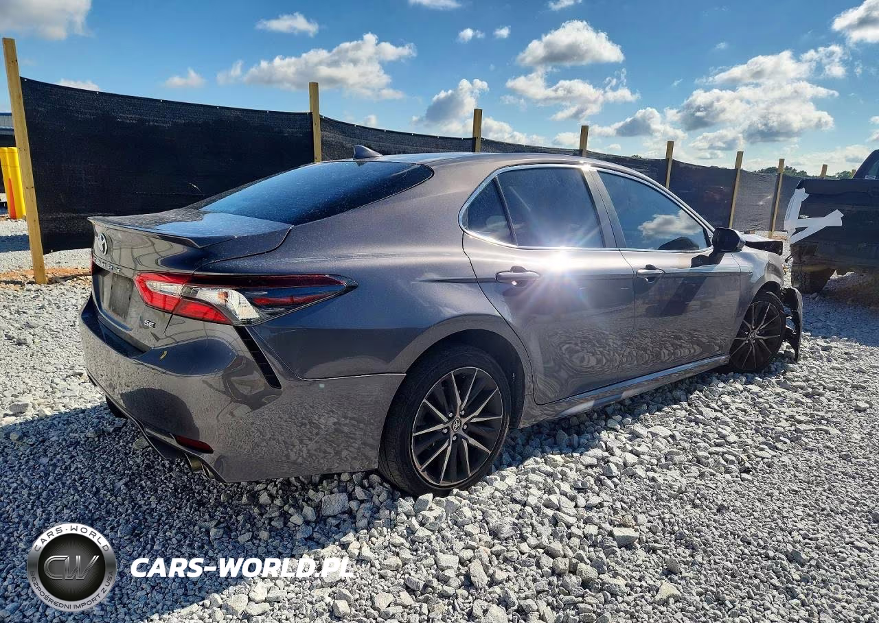 2021 Toyota Camry Se VIN:4T1G11AK9MU526669 - 3