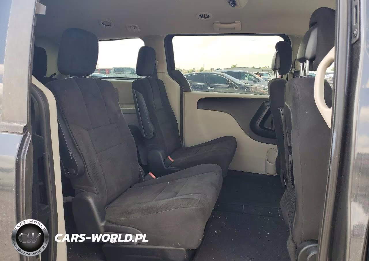 2011 Dodge Grand Caravan Express VIN:2D4RN4DG1BR795899 - 11