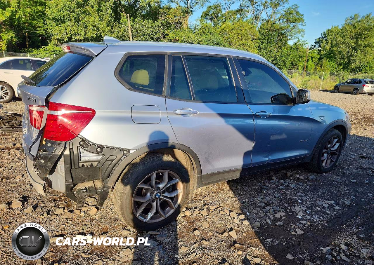 2011 BMW X3 xDrive35I VIN:5UXWX7C54BL734744 - 3