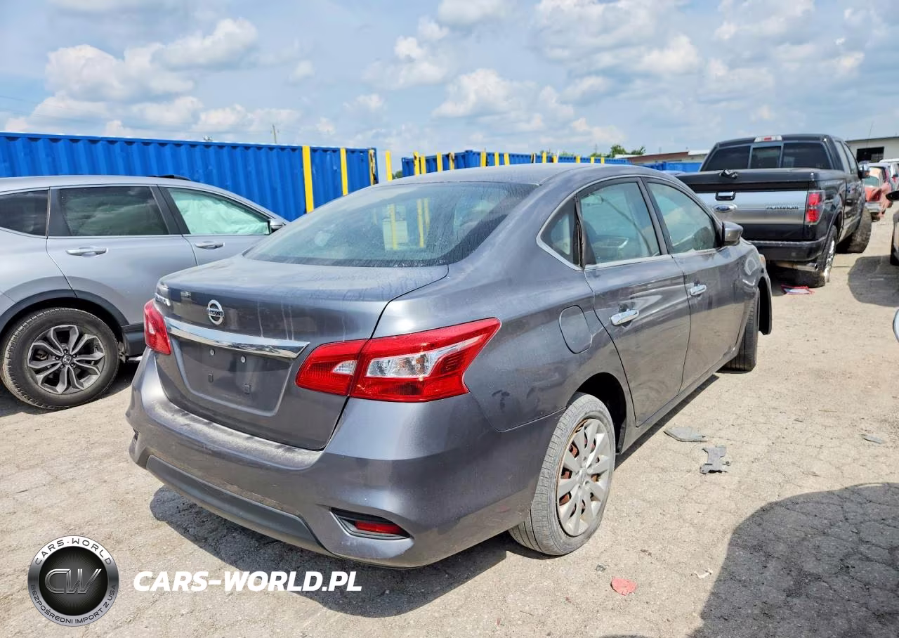 2018 Nissan Sentra S VIN:3N1AB7AP1JY261134 - 3