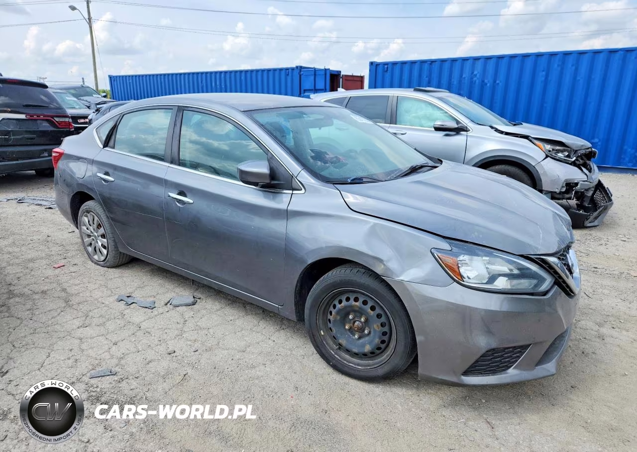 2018 Nissan Sentra S VIN:3N1AB7AP1JY261134 - 4