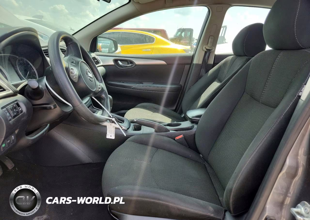 2018 Nissan Sentra S VIN:3N1AB7AP1JY261134 - 7