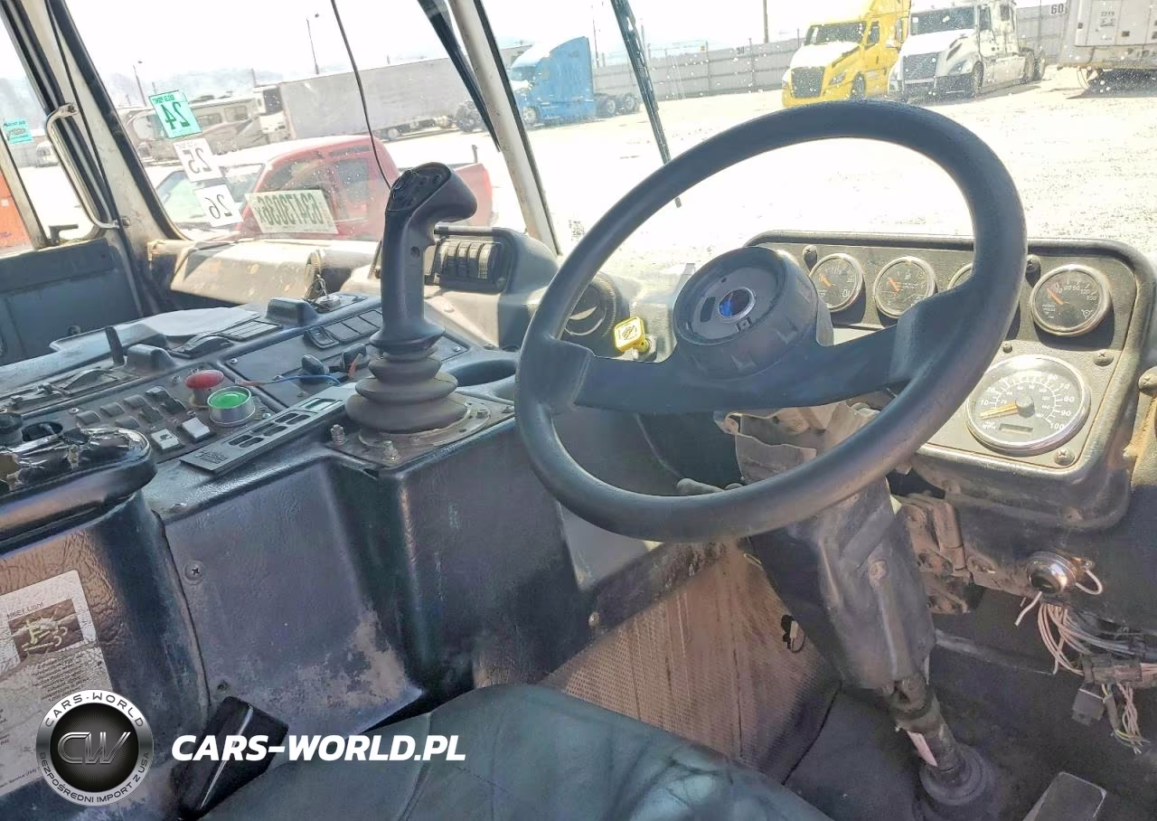 2011 Autocar Llc Xpeditor Refuse Truck VIN:5VCACRKF2BH211743 - 8