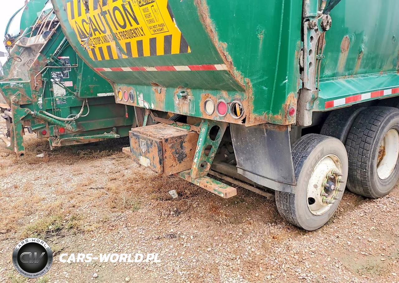 2014 Mack Leu613 Refuse Truck VIN:1M2AU02C8EM008777 - 12