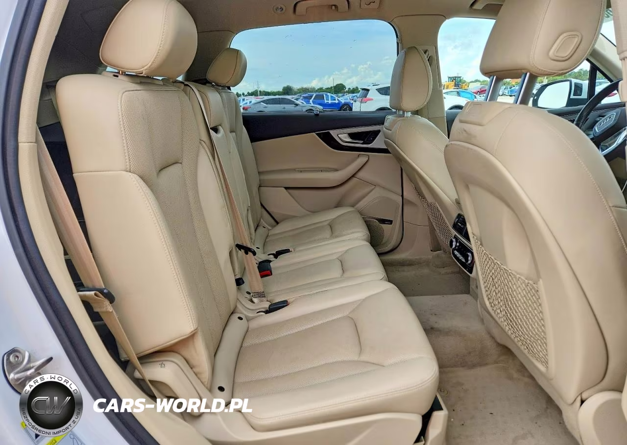 2019 Audi Q7 Premium Plus VIN:WA1LHAF78KD024441 - 11