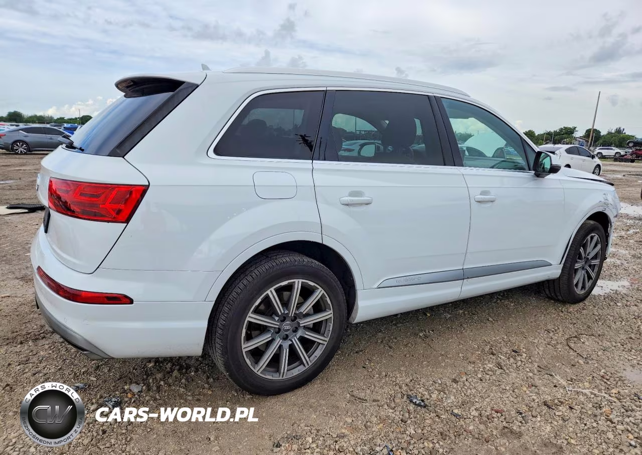 2019 Audi Q7 Premium Plus VIN:WA1LHAF78KD024441 - 3