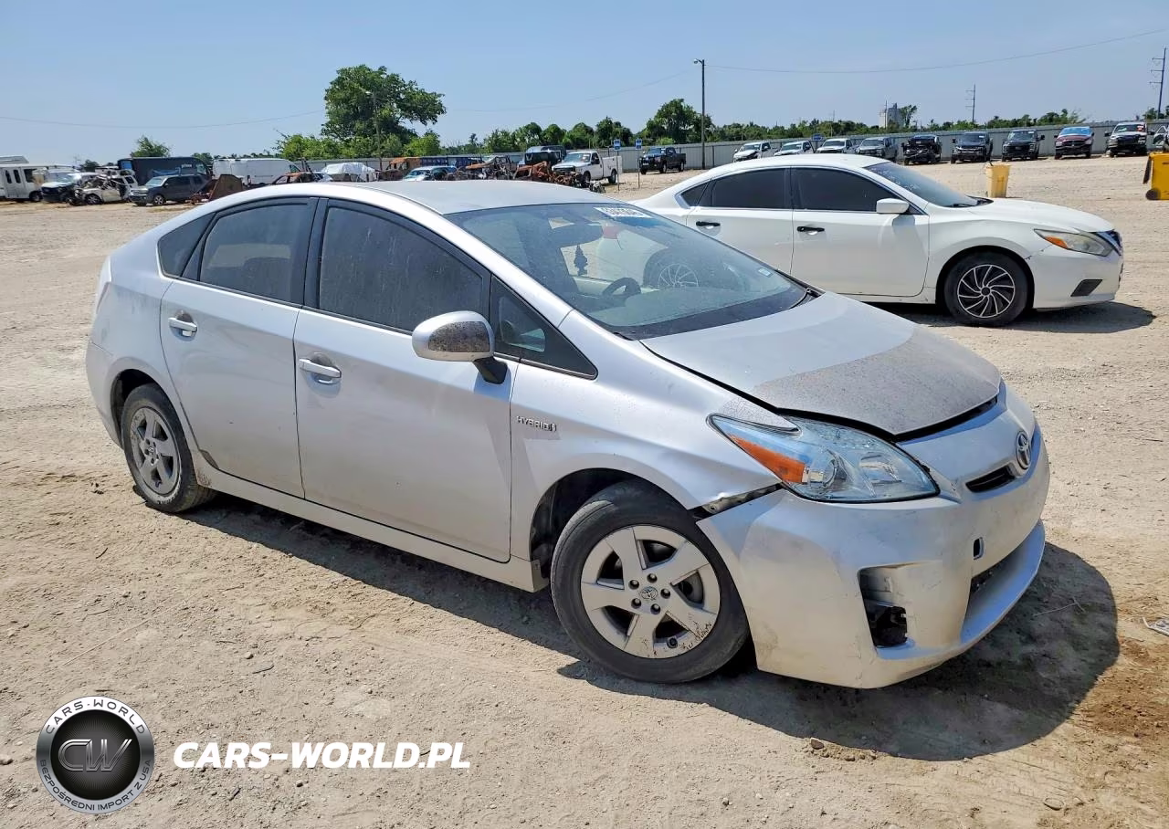 2011 Toyota Prius Four VIN:JTDKN3DU7B0264506 - 4