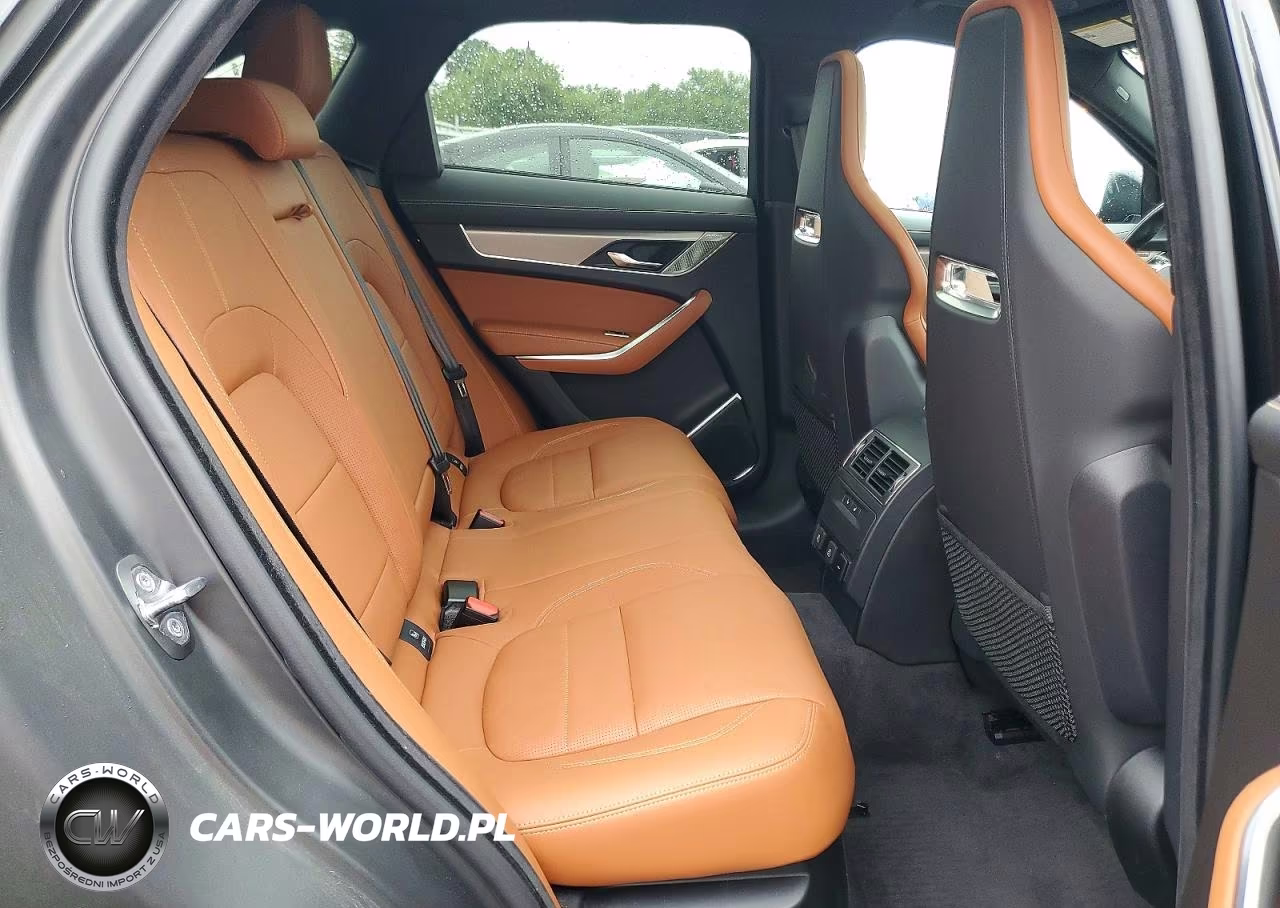 2025 Jaguar F-Pace R-Dynamic S VIN:SADCT2EX2SA742939 - 11