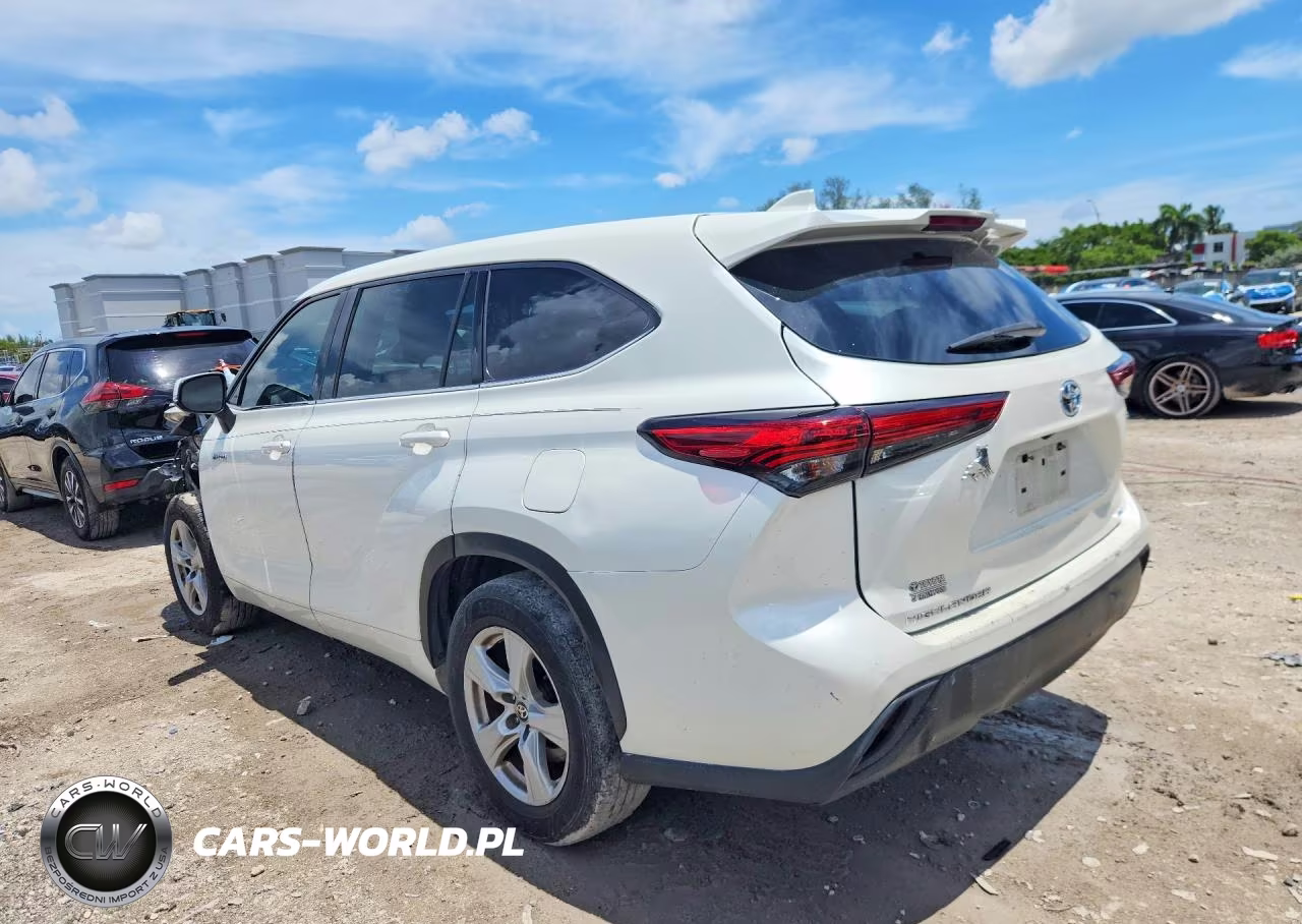 2020 Toyota Highlander Hybrid Le VIN:5TDZARAH8LS501121 - 2