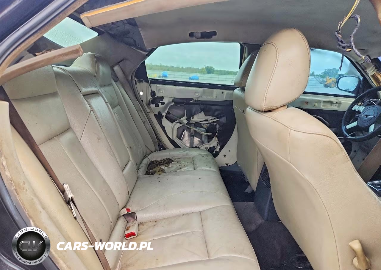 2006 Chrysler 300 Touring VIN:2C3KA53G26H538218 - 10