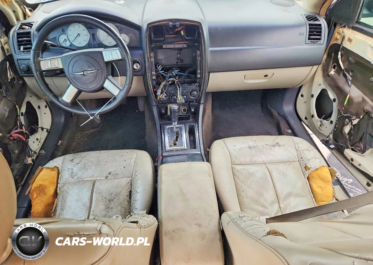 2006 Chrysler 300 Touring VIN:2C3KA53G26H538218 - 8