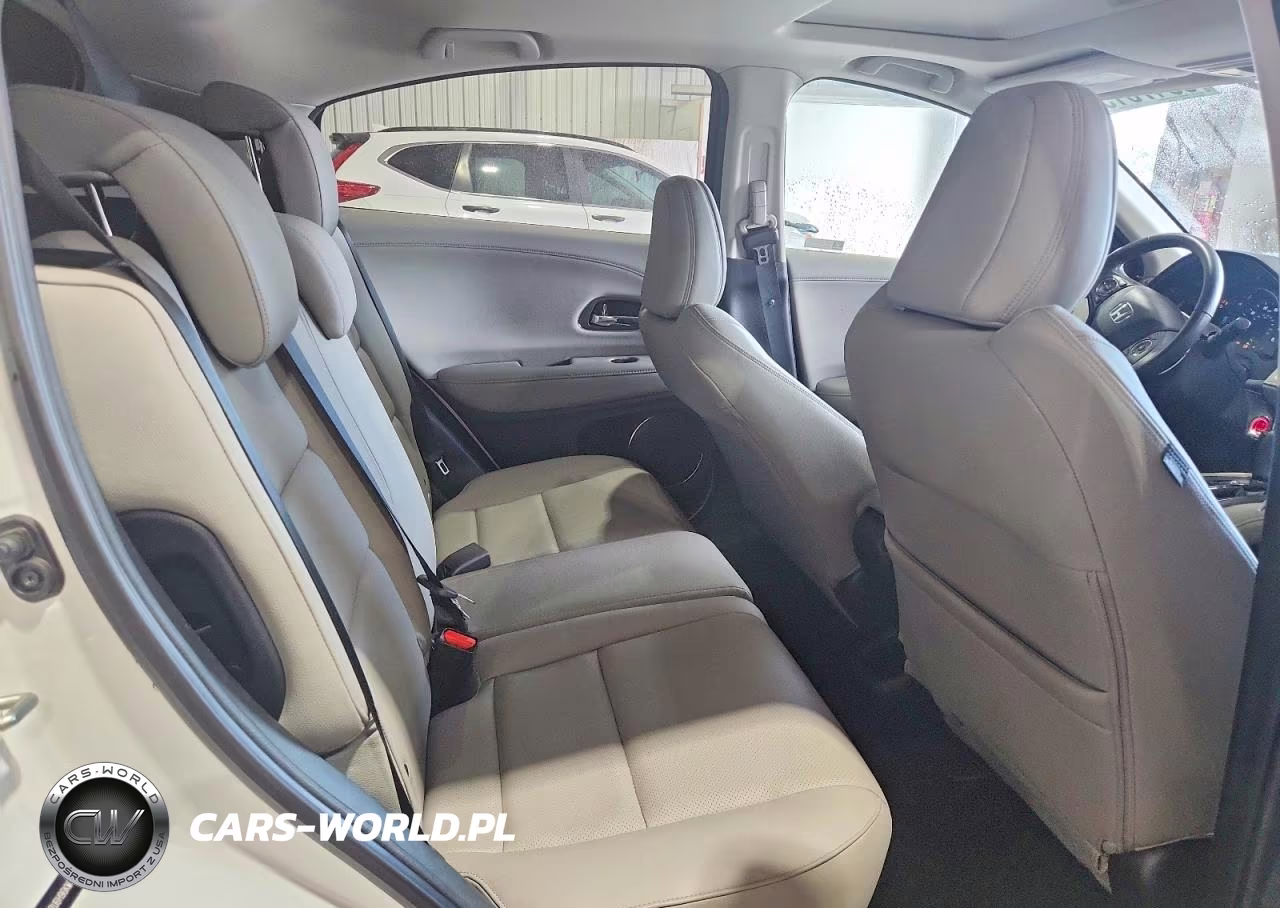 2019 Honda Hr-V Touring VIN:3CZRU6H96KM700472 - 11