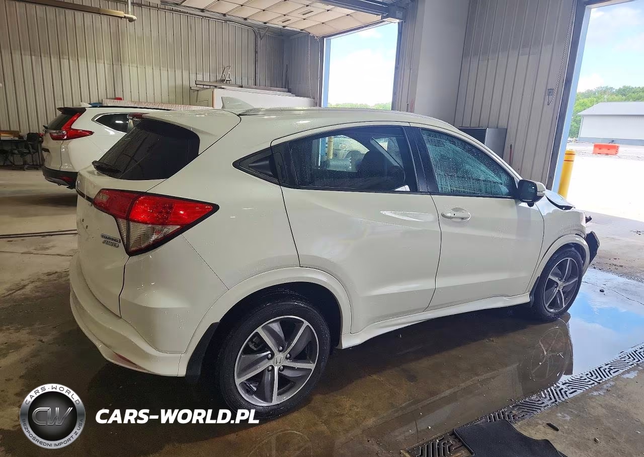 2019 Honda Hr-V Touring VIN:3CZRU6H96KM700472 - 3