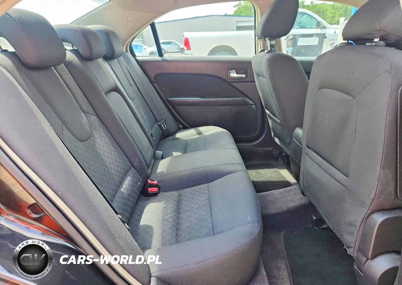 2010 Ford Fusion Se VIN:3FAHP0HA0AR325976 - 10