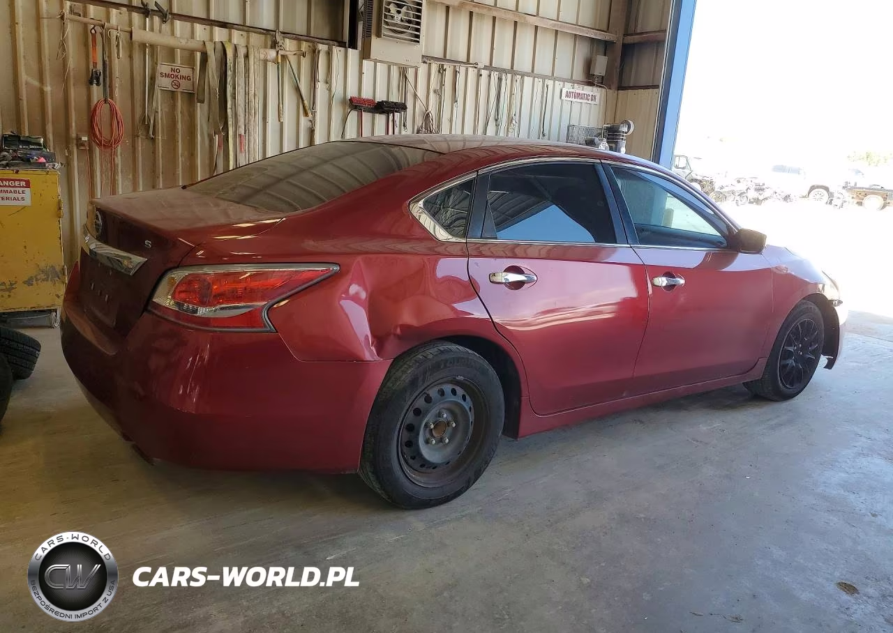 2015 Nissan Altima 2.5 S VIN:1N4AL3AP0FN311082 - 3