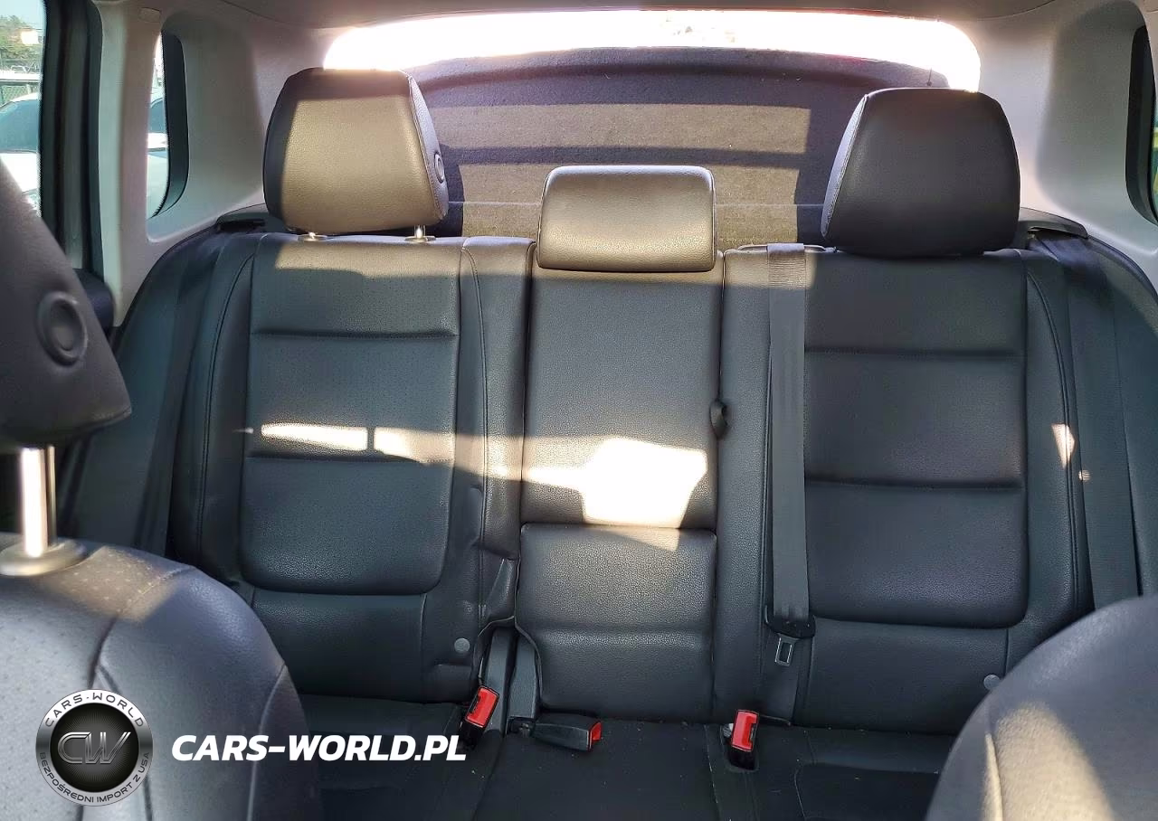 2012 Volkswagen Tiguan S VIN:WVGAV7AX8CW003087 - 10