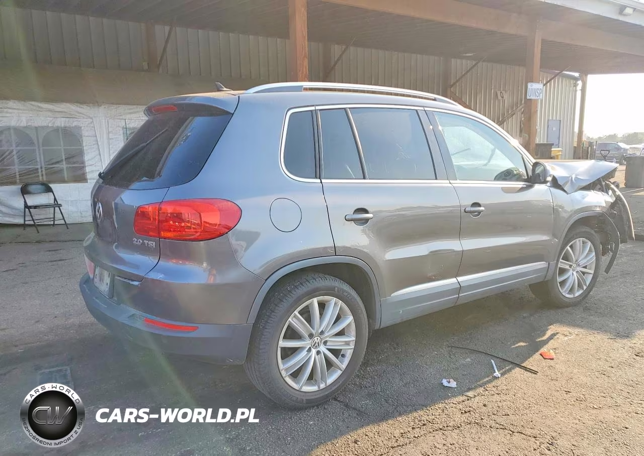 2012 Volkswagen Tiguan S VIN:WVGAV7AX8CW003087 - 3