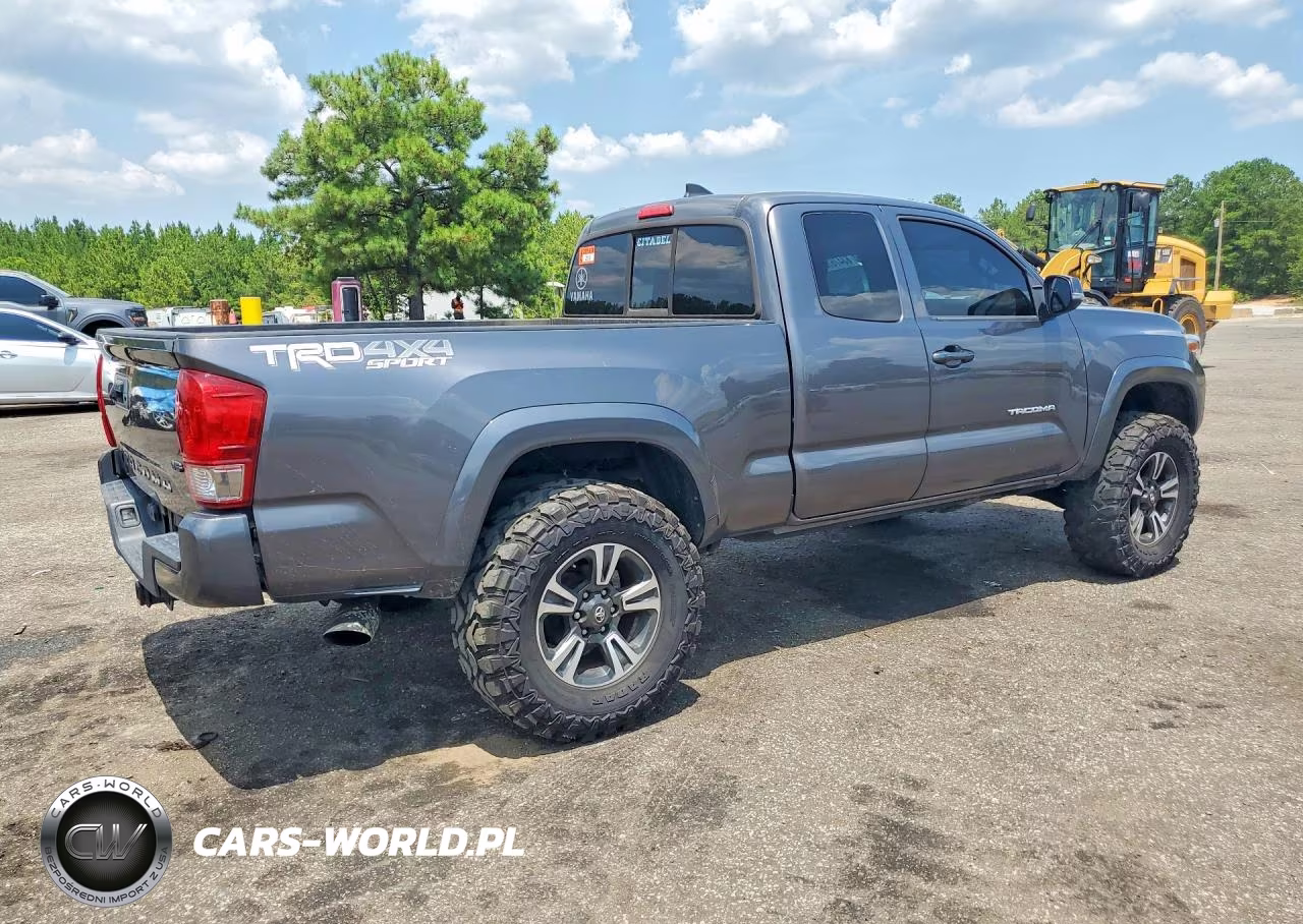 2017 Toyota Tacoma Trd Sport VIN:5TFSZ5AN4HX108288 - 3