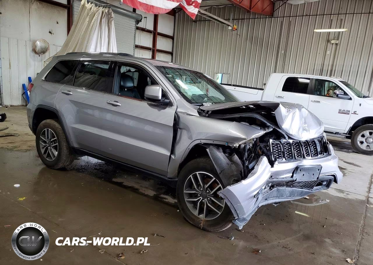 2020 Jeep Grand Cherokee Laredo VIN:1C4RJFAG4LC256597 - 4