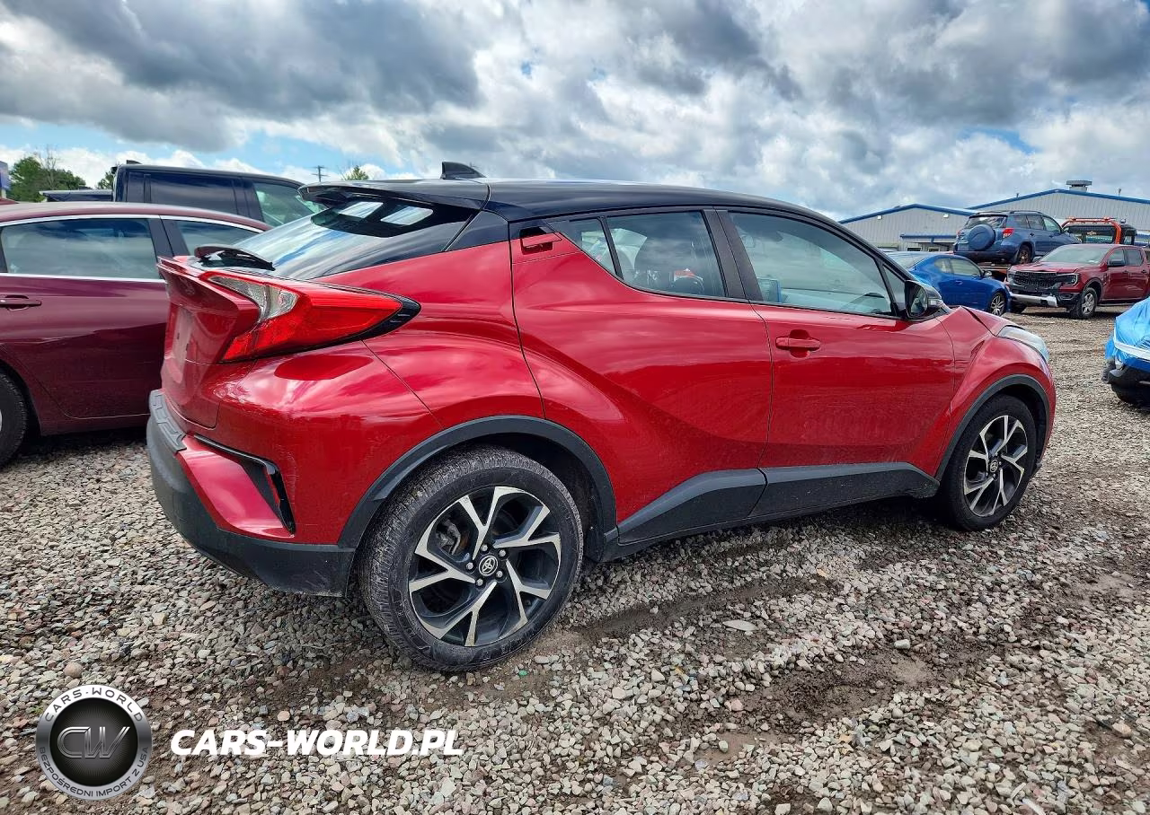 2020 Toyota C-Hr Xle VIN:NMTKHMBX8LR107476 - 3