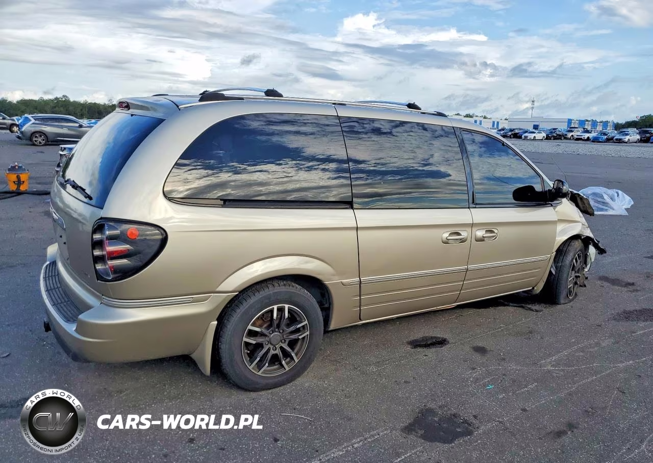 2005 Chrysler Town & Country Limited VIN:2C8GP64L75R120374 - 3
