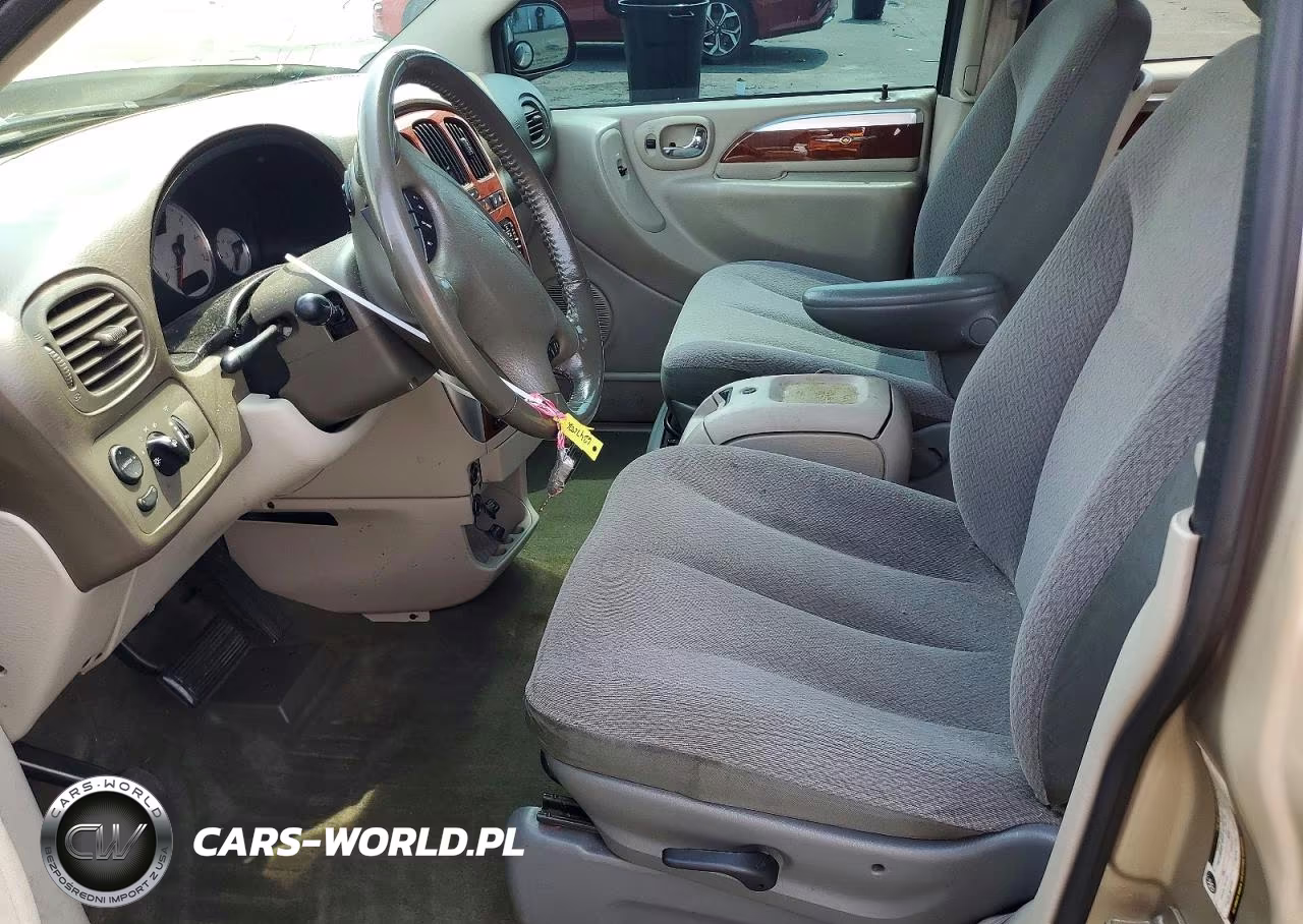 2005 Chrysler Town & Country Limited VIN:2C8GP64L75R120374 - 7