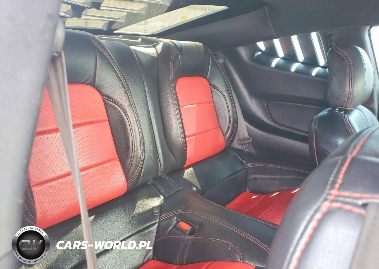 2021 Ford Mustang VIN:1FA6P8TH1M5117722 - 10