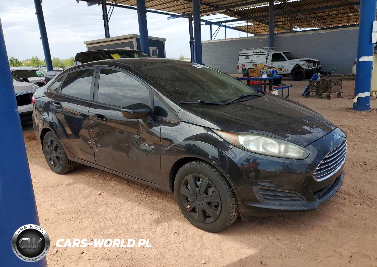 2015 Ford Fiesta S VIN:3FADP4AJ4FM161992 - 4
