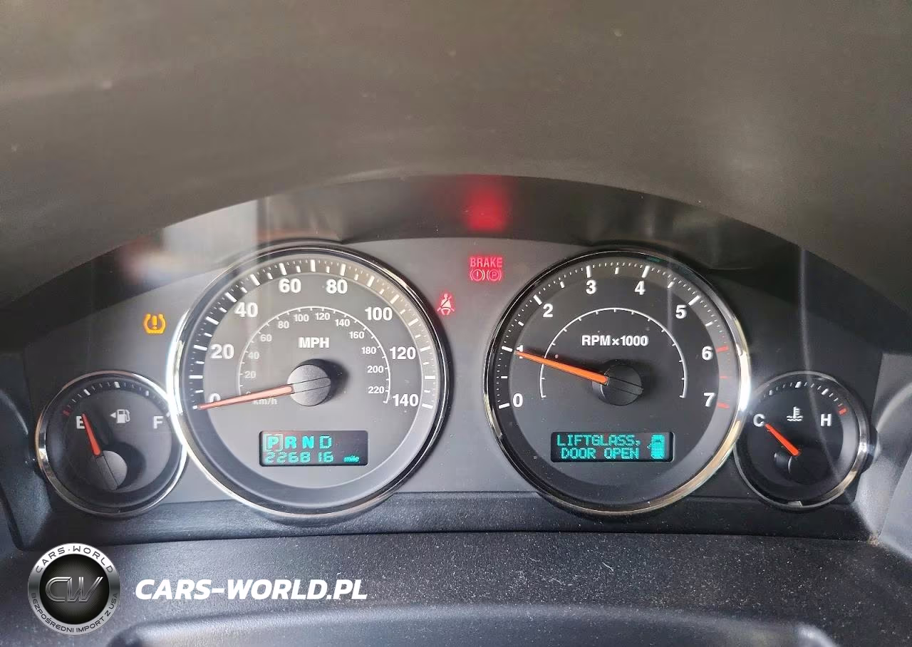 2006 Jeep Commander VIN:1J8HH48K86C203470 - 9