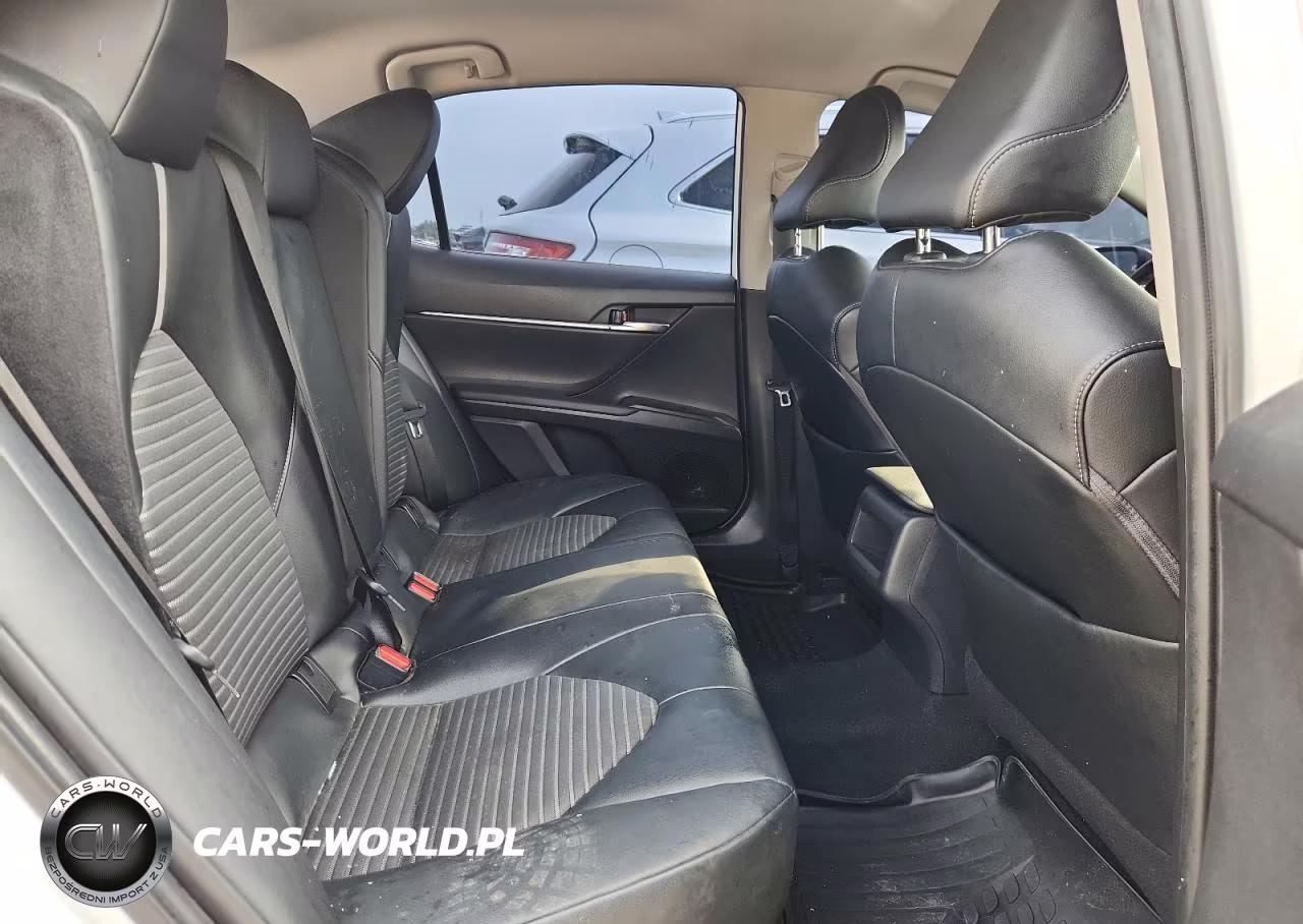 2021 Toyota Camry Se VIN:4T1G11AK0MU572746 - 10