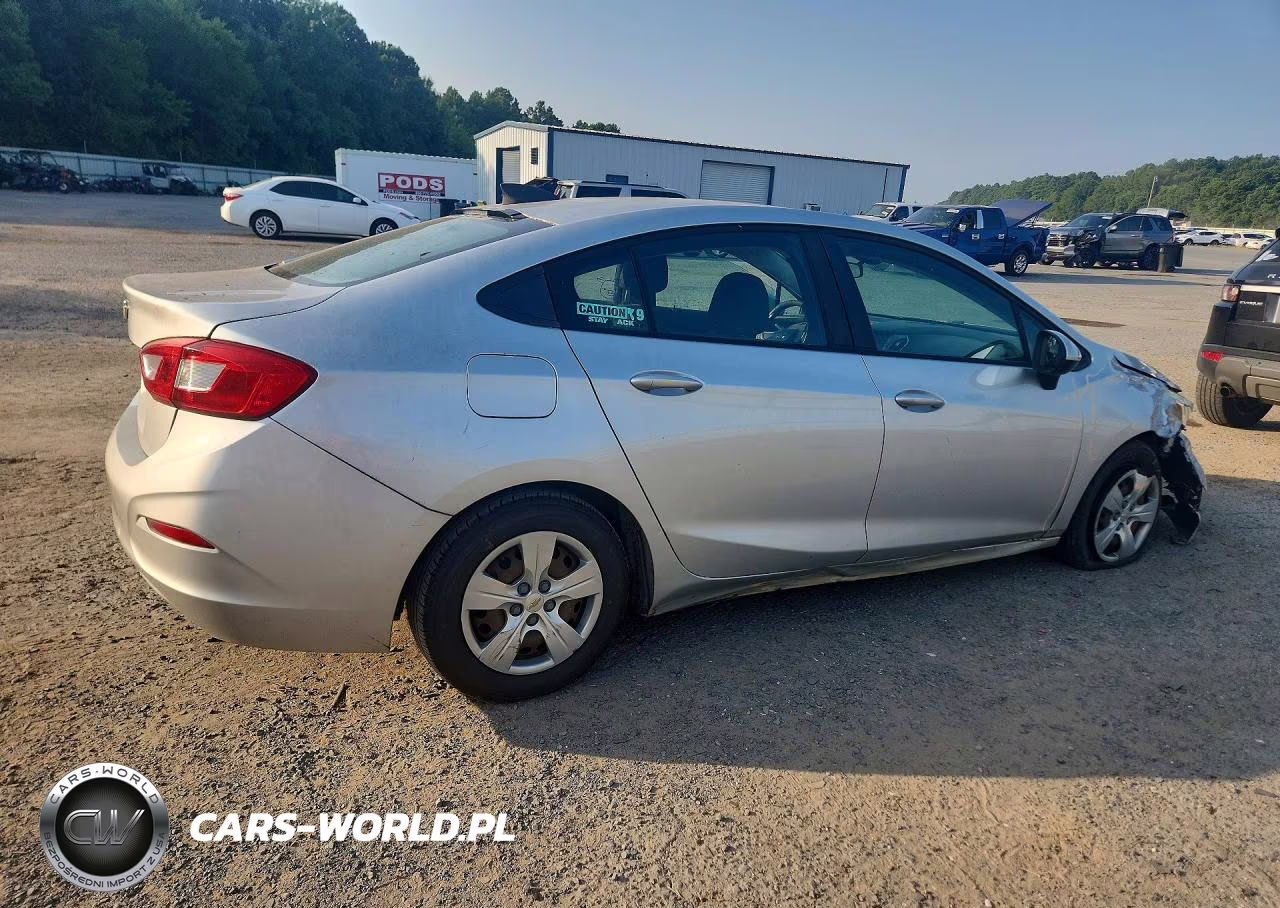 2018 Chevrolet Cruze Ls VIN:1G1BC5SM7J7143770 - 3