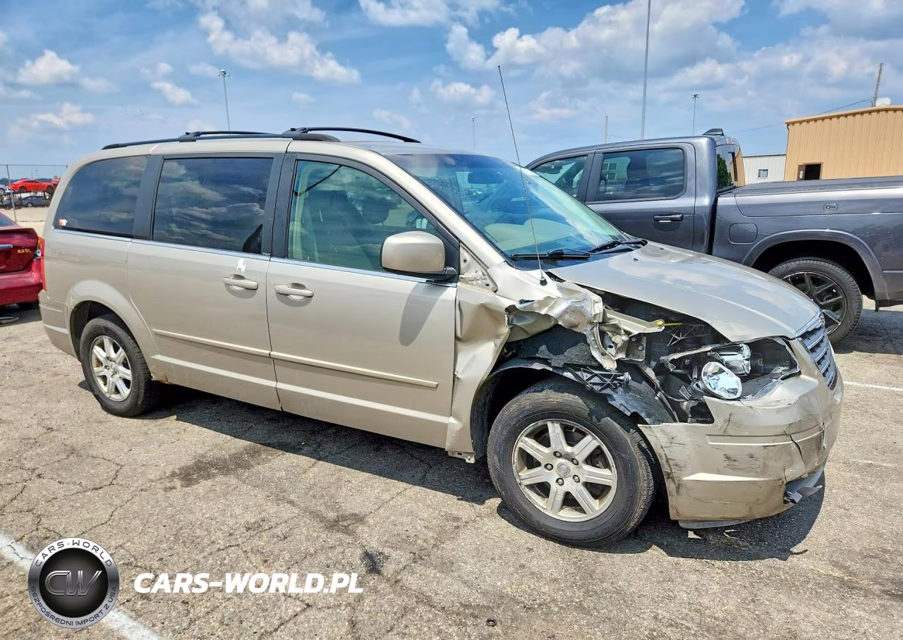 2008 Chrysler Town & Country Touring VIN:2A8HR54P28R682161 - 4