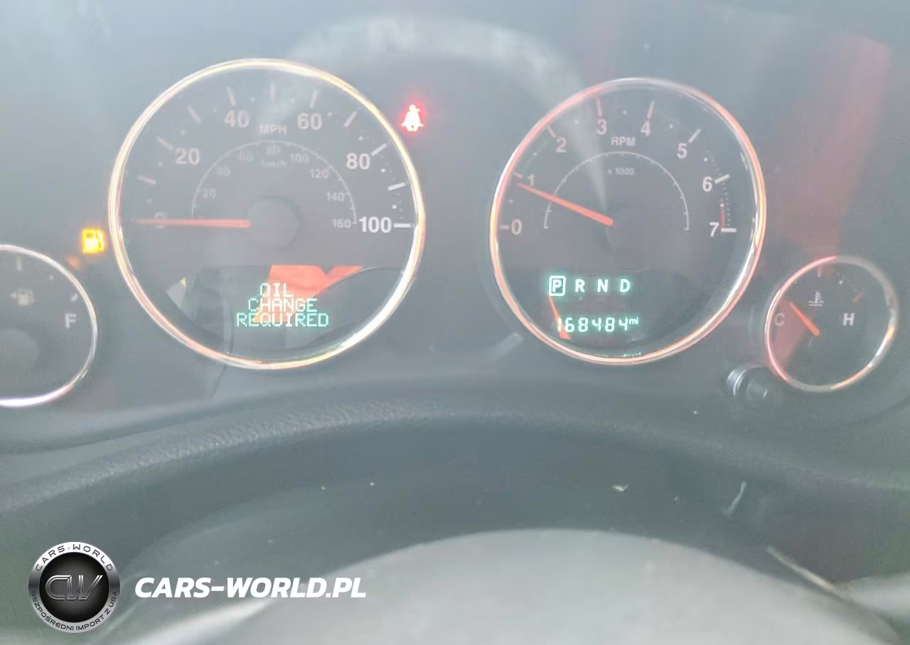 2015 Jeep Wrangler Unlimited Sport VIN:1C4BJWDG4FL504834 - 9