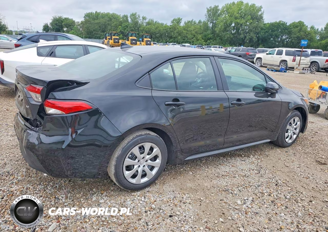 2026 Toyota Corolla Le VIN:5YFB4MDEXTP484294 - 3