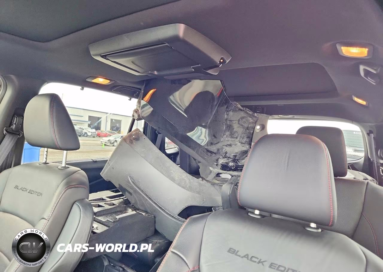 2022 Honda Pilot Black VIN:5FNYF6H7XNB003776 - 10
