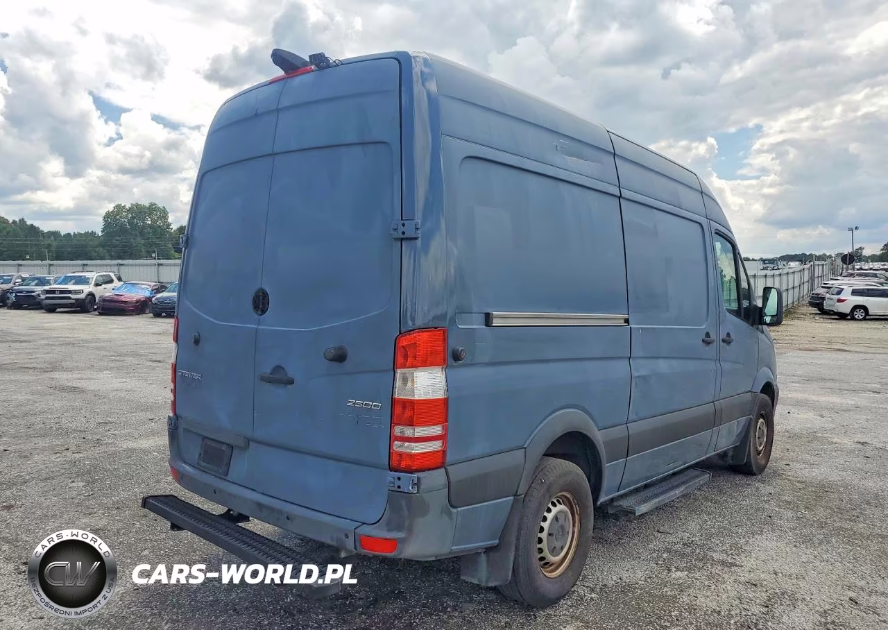 2018 Mercedes-Benz Sprinter 2500 VIN:WD3PE7CD3JP644778 - 3