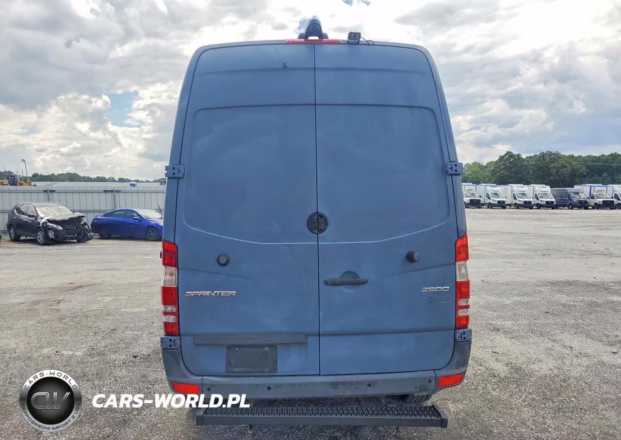 2018 Mercedes-Benz Sprinter 2500 VIN:WD3PE7CD3JP644778 - 6