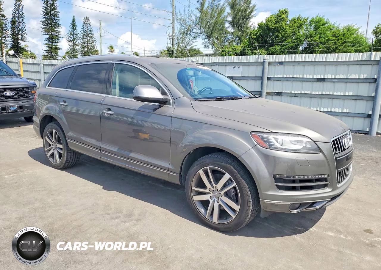 2015 Audi Q7 Premium Plus VIN:WA1LGAFEXFD001010 - 4
