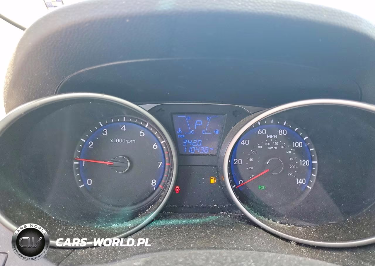 2012 Hyundai Tucson Limited VIN:KM8JUCAC9CU382105 - 9