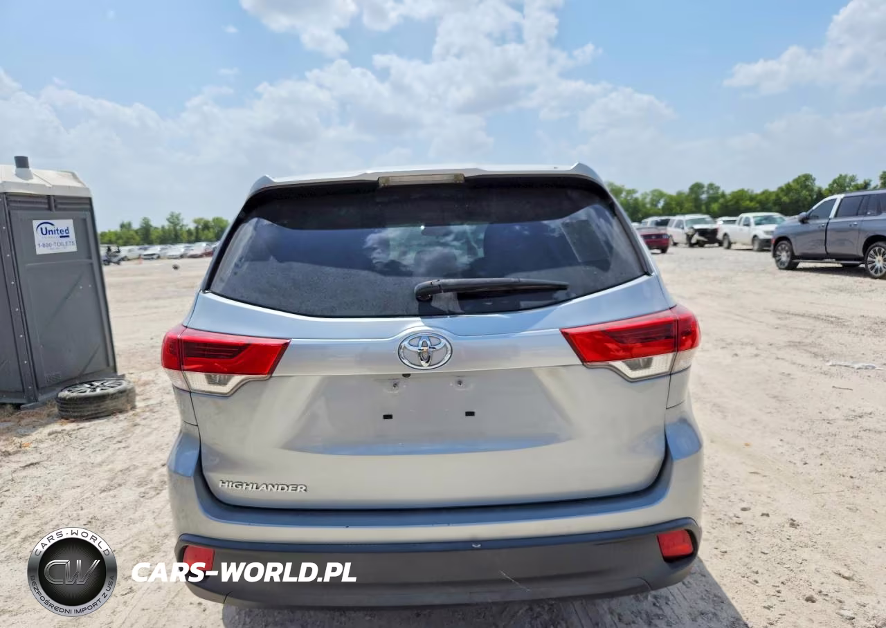 2019 Toyota Highlander Le VIN:5TDZARFH7KS054577 - 6