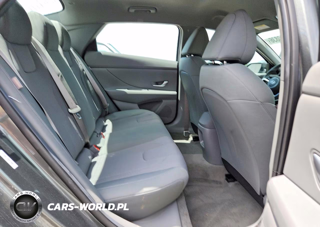 2026 Hyundai Elantra Se VIN:KMHLL4DG0TU202218 - 10