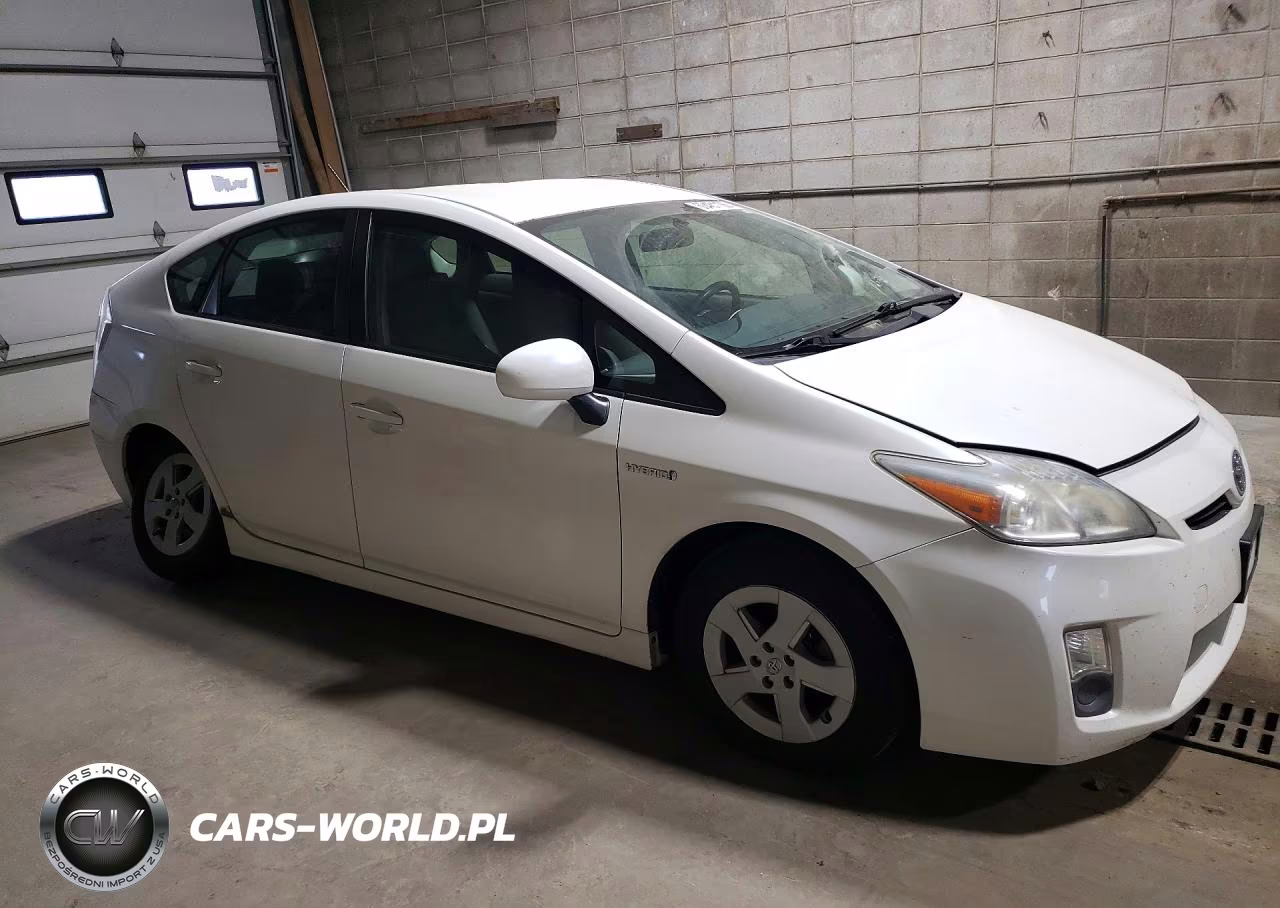 2011 Toyota Prius Two VIN:JTDKN3DU7B0326907 - 4