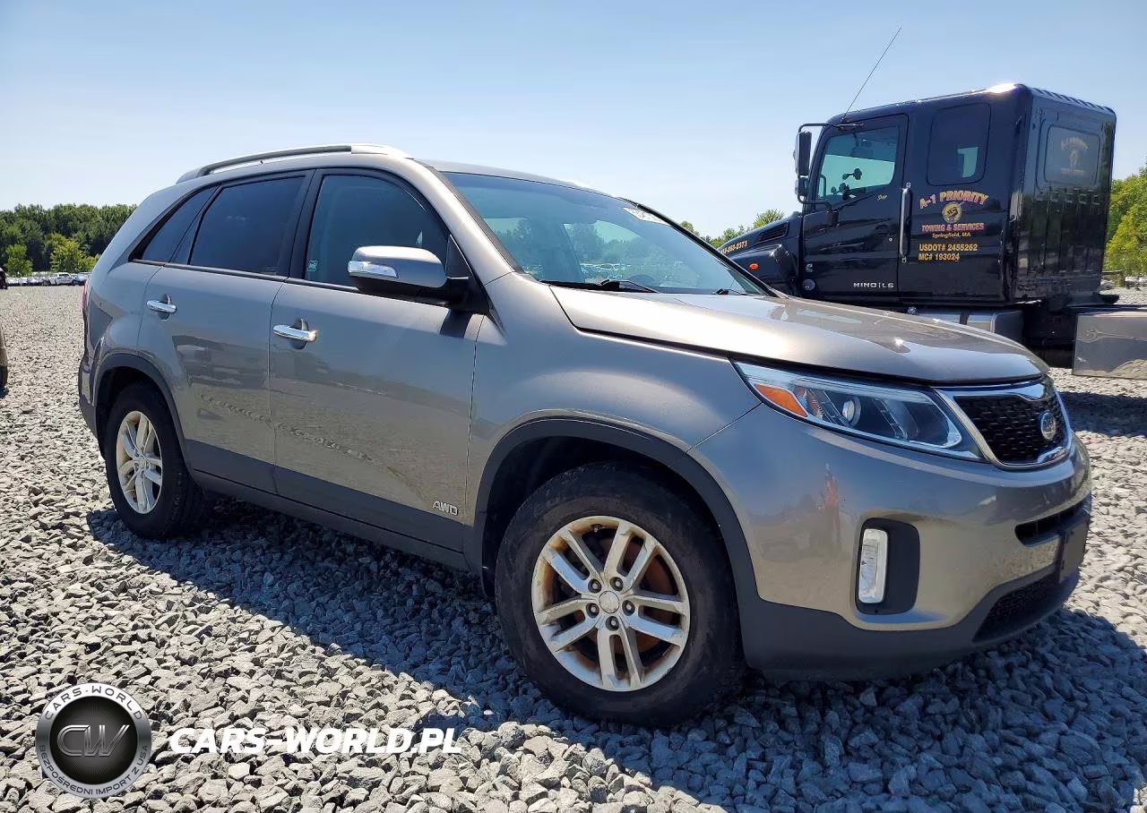 2014 Kia Sorento Lx VIN:5XYKTDA6XEG518130 - 4