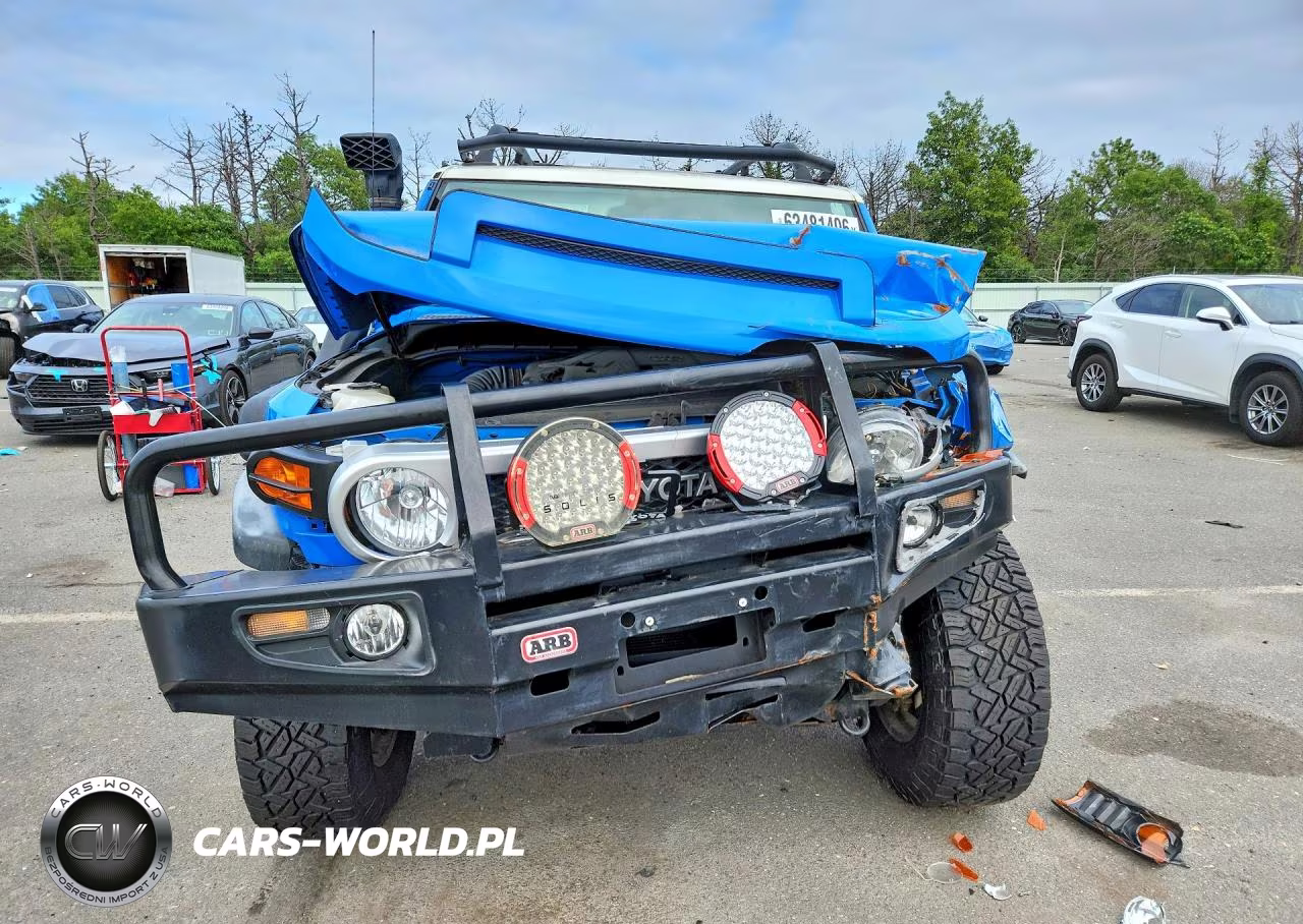 2007 Toyota Fj Cruiser Base VIN:JTEBU11F170060803 - 5