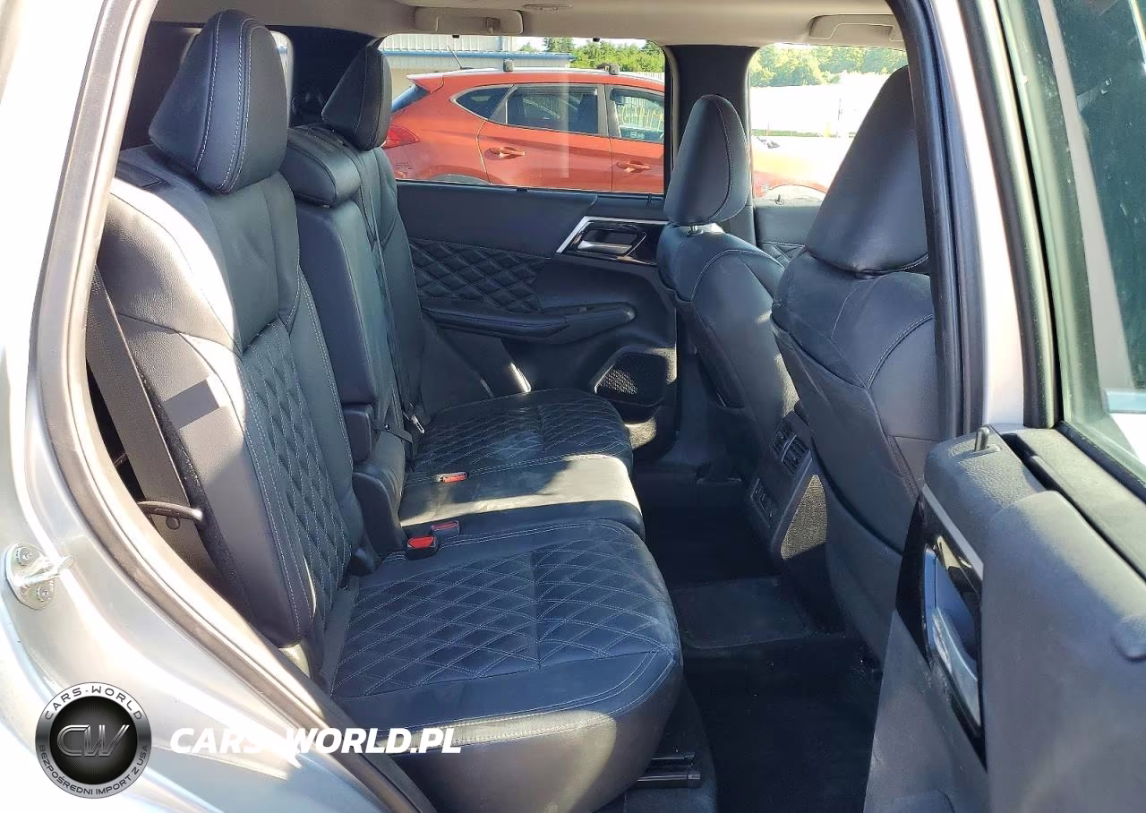 2023 Mitsubishi Outlander Sel VIN:JA4T5VA98PZ022479 - 10