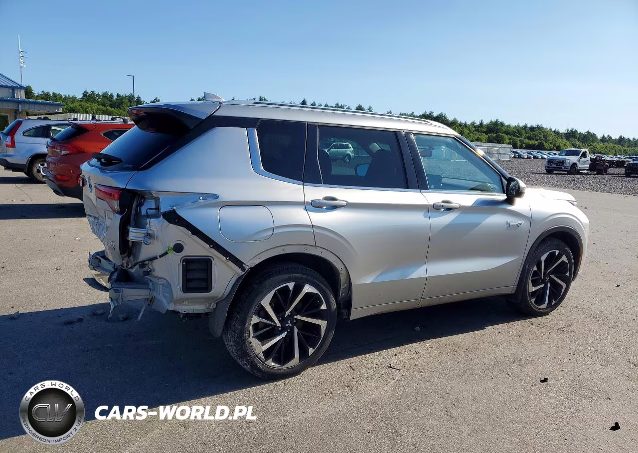 2023 Mitsubishi Outlander Sel VIN:JA4T5VA98PZ022479 - 3