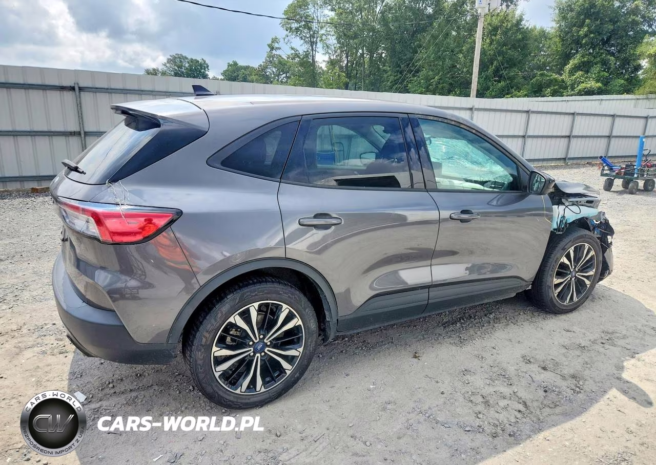 2021 Ford Escape Se VIN:1FMCU0G66MUA28164 - 3