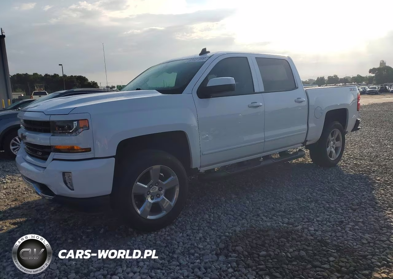 2018 Chevrolet Silverado K1500 Lt VIN:3GCUKREC9JG353420 - 1