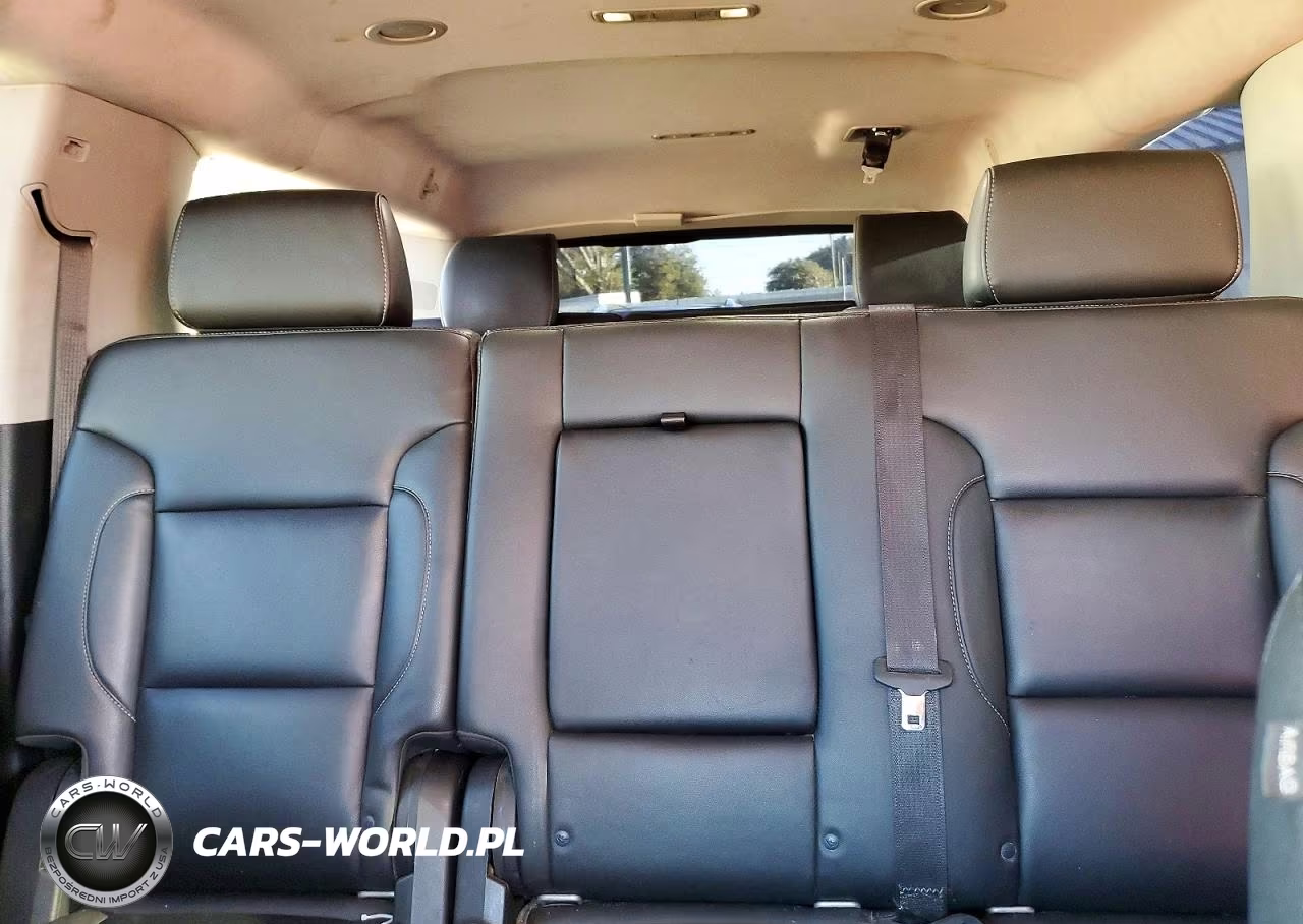 2018 Chevrolet Suburban C1500 Lt VIN:1GNSCHKC4JR143804 - 10