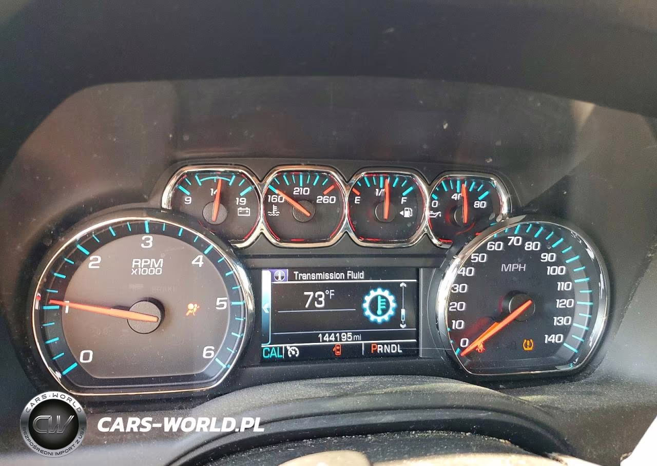 2018 Chevrolet Suburban C1500 Lt VIN:1GNSCHKC4JR143804 - 9
